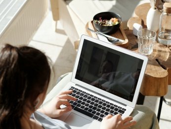 针对网站建设优化争议问题，seo公司如何做？