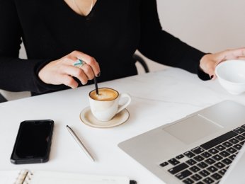 突破界线，创造卓越：深圳网站制作助力企业拓展全球市场