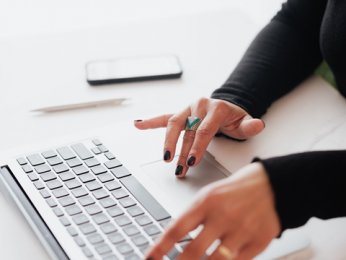 网站想要获取首页排名，如何配合seo公司做优化？