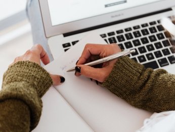 网站优化大致包含那些工作？seo公司收费会依据优化多少来评断吗？