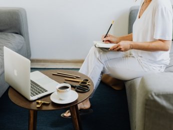 新站seo优化自己做优化与seo公司做优化哪种效果更幻想？