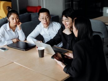 SEO优化排名不能上来？你网站一定被击中了